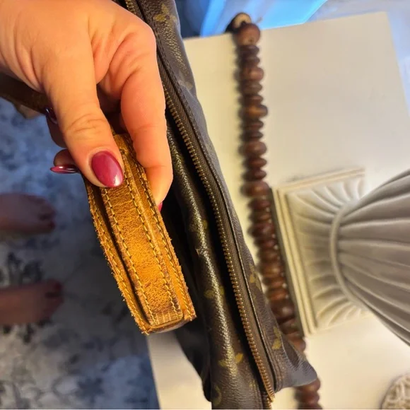 Luxury Brown Monogram Crossbody Bag - Picture 7 of 10